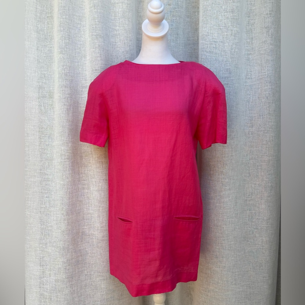 1990 Le Crillon hot bright pink shift short sleeve linen mini dress
